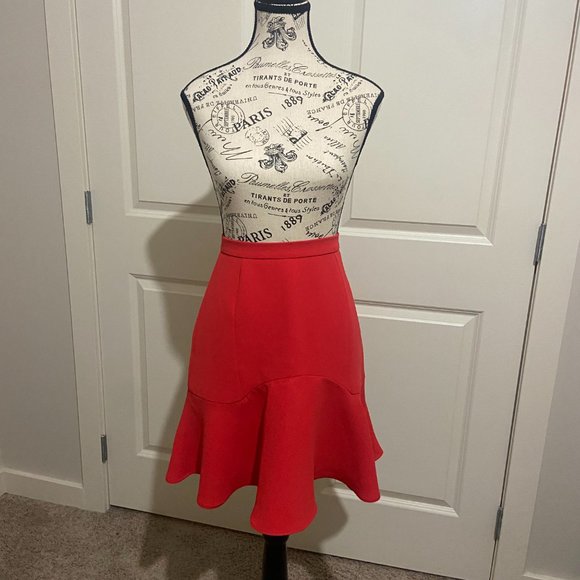 red flouncy mermaid knee skirt - Picture 1 of 3